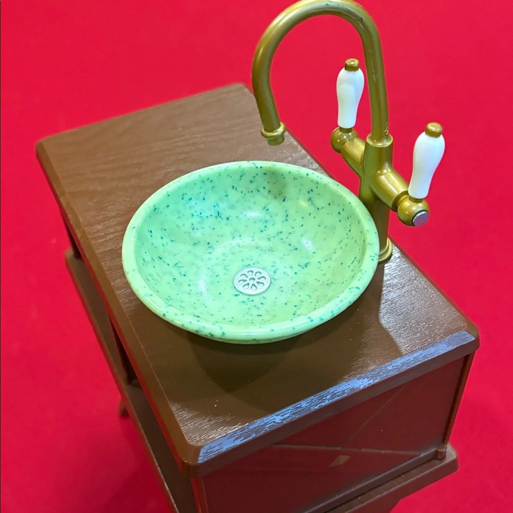 Wash Basin from American Girl Glamping Tent Set - Picture 2 of 5